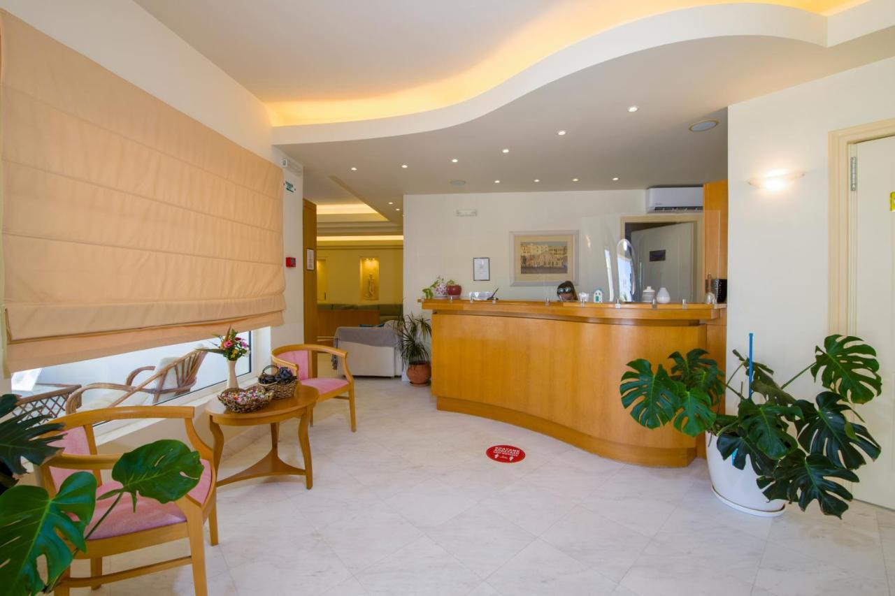 Toxo Hotel ปลาเตเนียส ภายนอก รูปภาพ